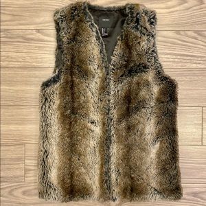 Faux fur vest Sz S